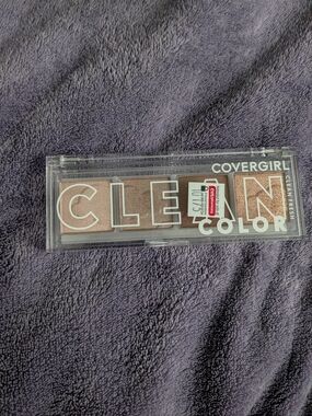 COVERGIRL Clean Color Eyeshadow Palette - Neutral Browns